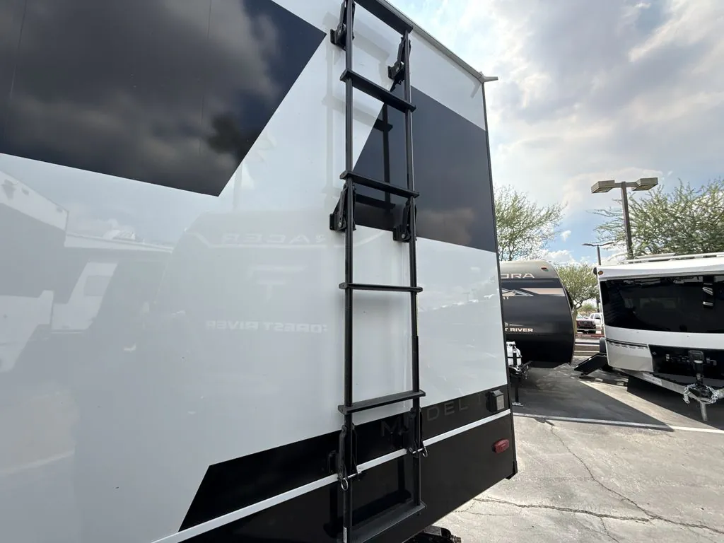 2026 Brinkley Model Ix 20X, Photos photo 16