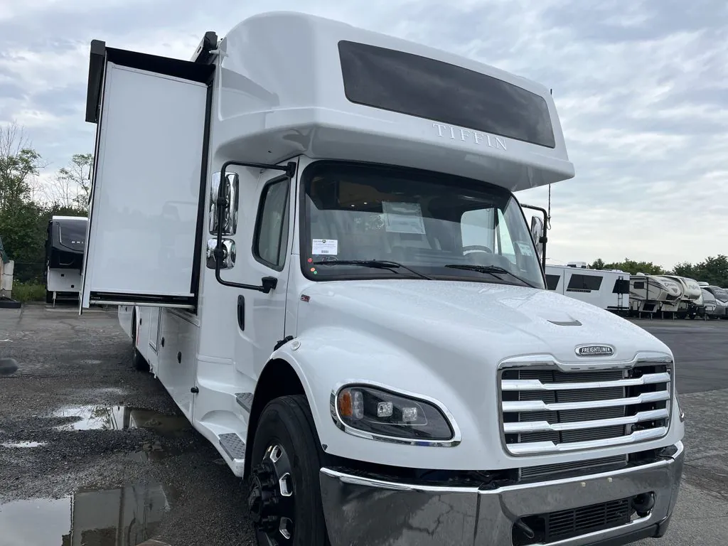 2027 Tiffin Allegro Bay 38 BB dealer photo 1 from Colton RV