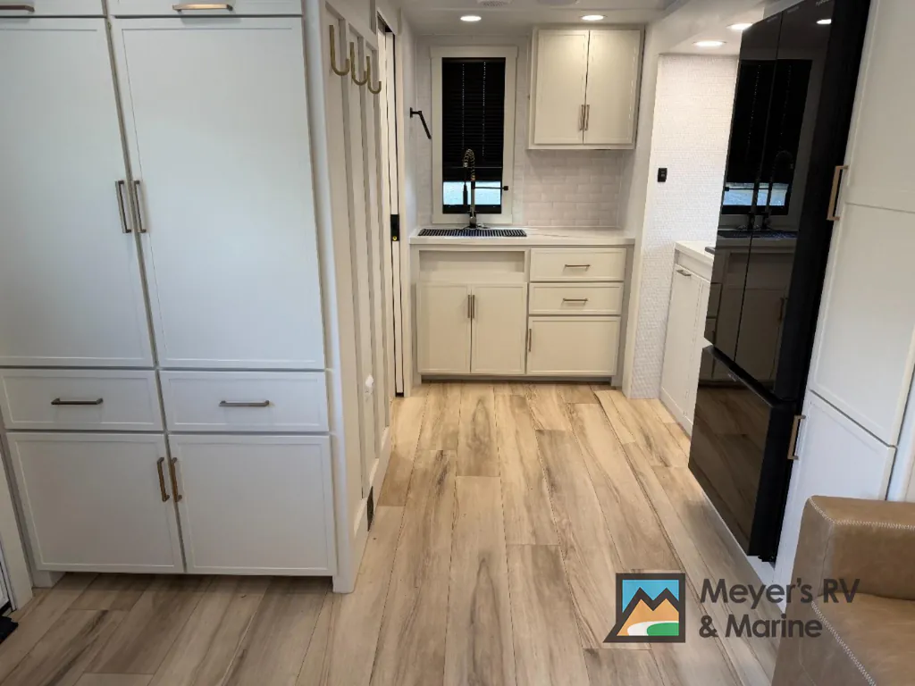 2026 Brinkley Model I 235, Photos photo 5