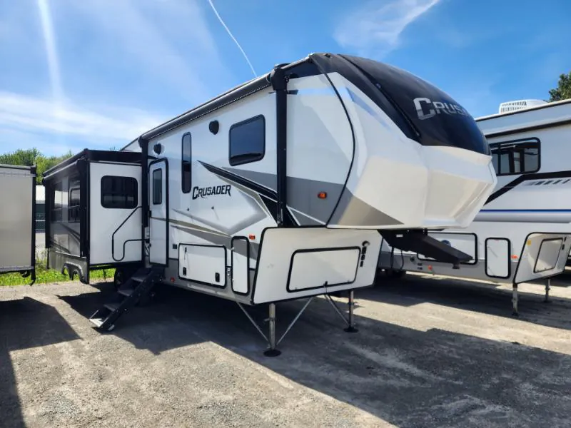 2021 Prime Time Crusader 305RLP - Photo 2