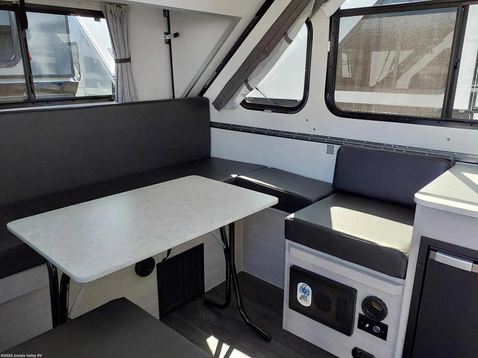 2027 Aliner LXE BASE - Photo 3