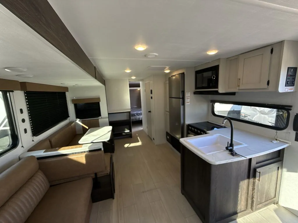 2026 CrossRoads Zinger 260RL, Photos photo 11