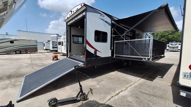 2017 Cruiser RV Stryker STG-3212 - Photo 2