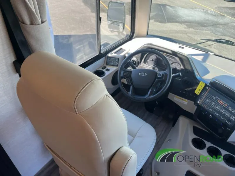 2026 Thor Motor Coach Indigo CC35 - Photo 4