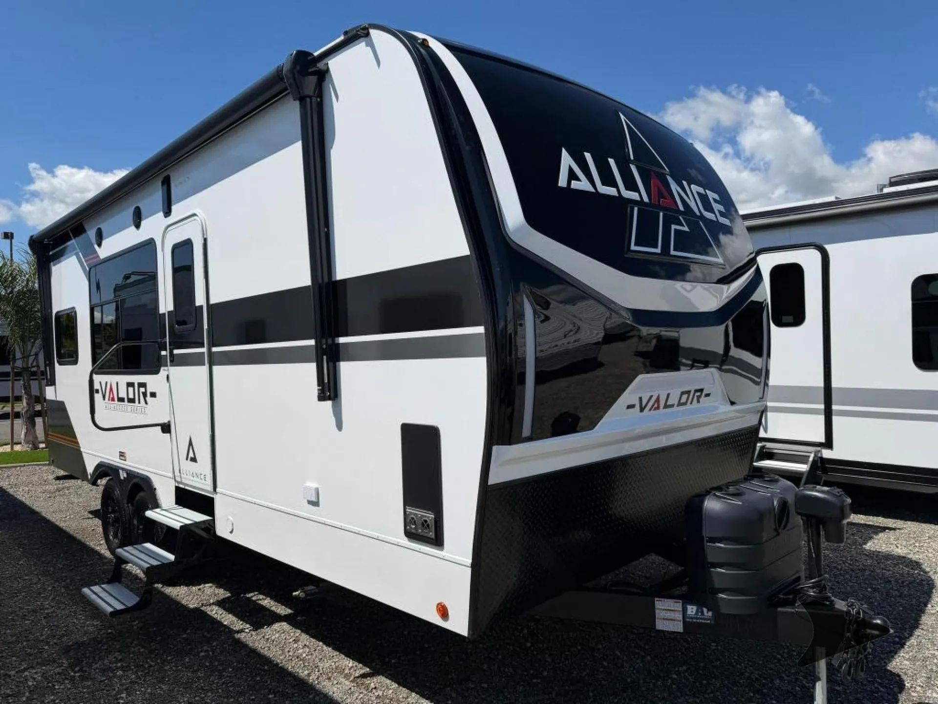 2026 Alliance RV Valor All-Access 23T15 - Photo 3