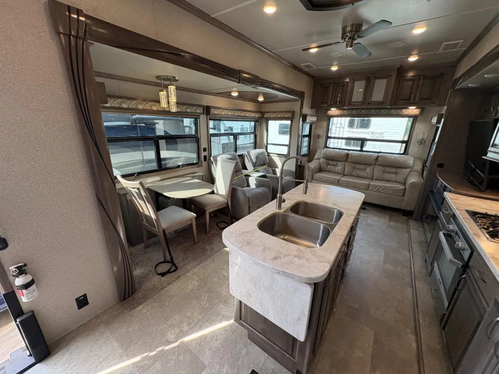 2020 Forest River Cedar Creek Champagne Edition 38EL, Photos photo 9