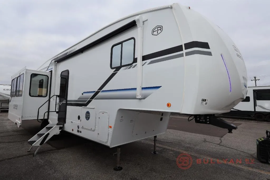 2026 Forest River Cherokee Arctic Wolf 289PANO - Photo 2
