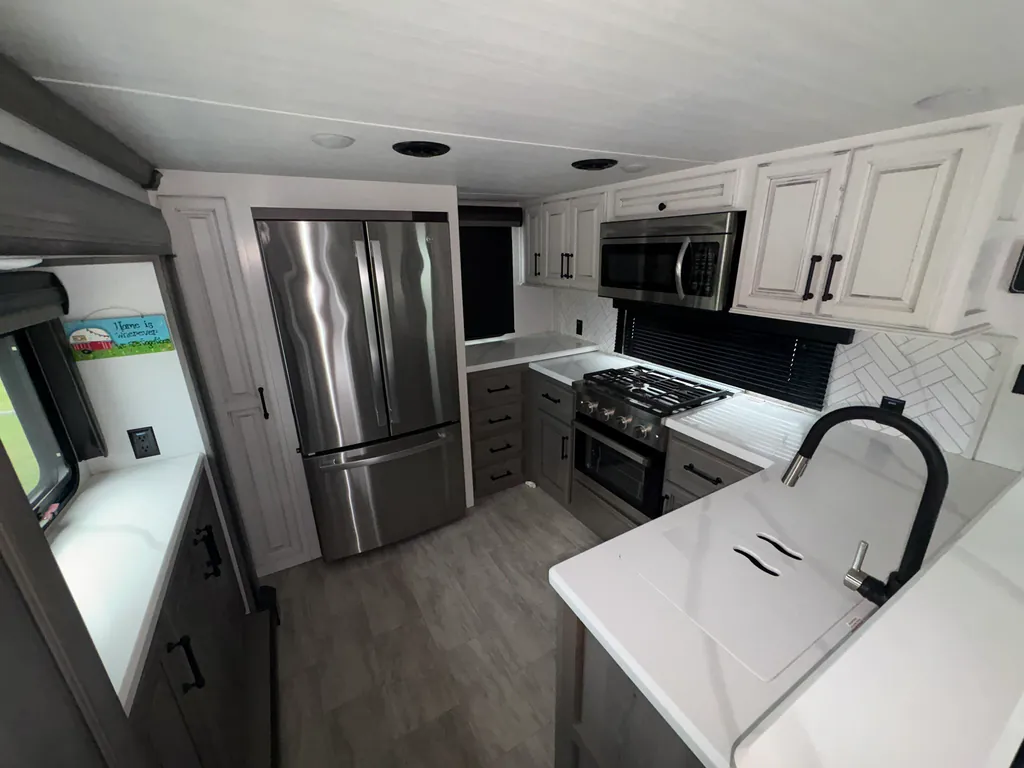 2023 Keystone Montana 3901RK, Photos photo 19