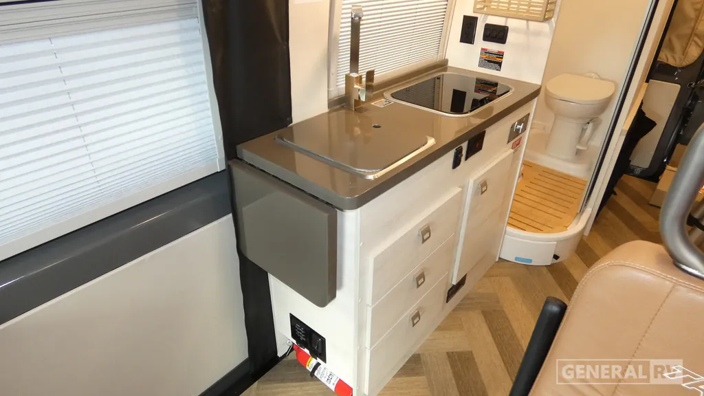 2027 Winnebago Travato 59G, Photos photo 5