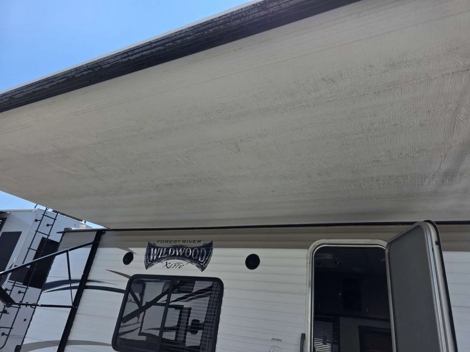 2017 Forest River Wildwood X-Lite 241QBXL - Photo 3