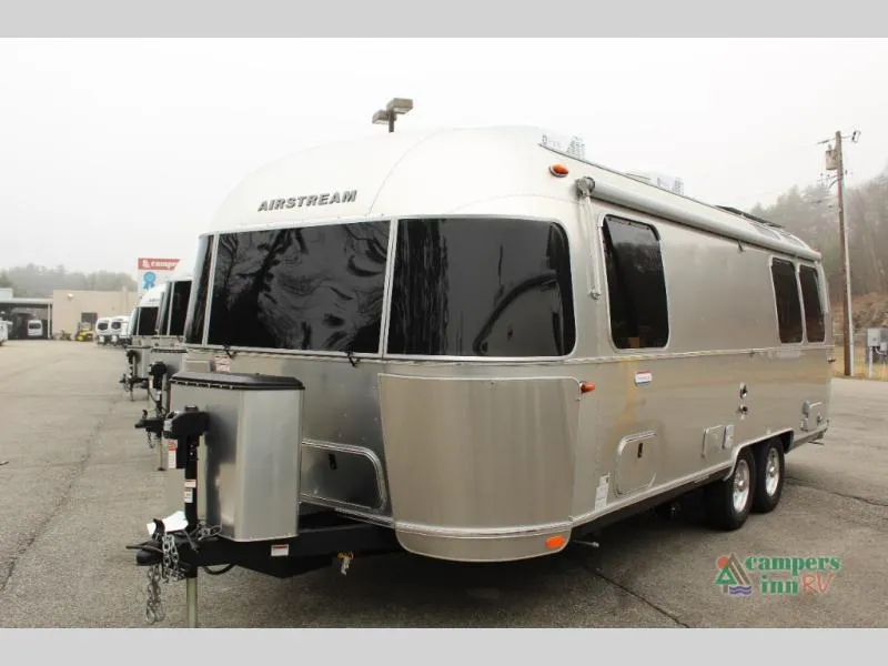 2024 Airstream International 25FB - Photo 3