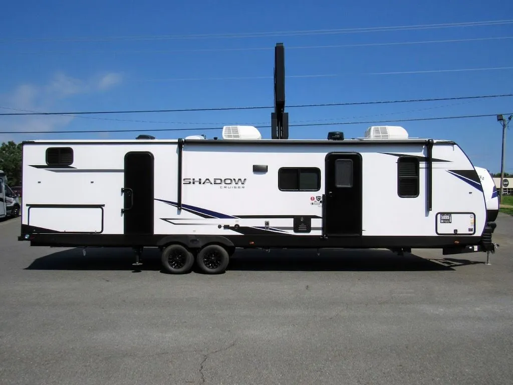 2025 Cruiser RV Shadow Cruiser 330BHS - Photo 2