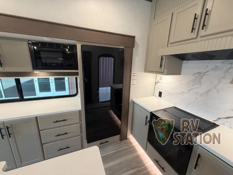 2026 Keystone RV Cougar Half-Ton 28RLI - Photo 4