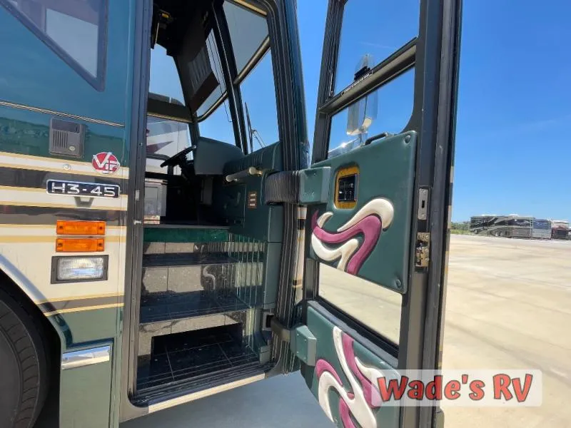 1999 Prevost Featherlite Used    H3-45 - Photo 3