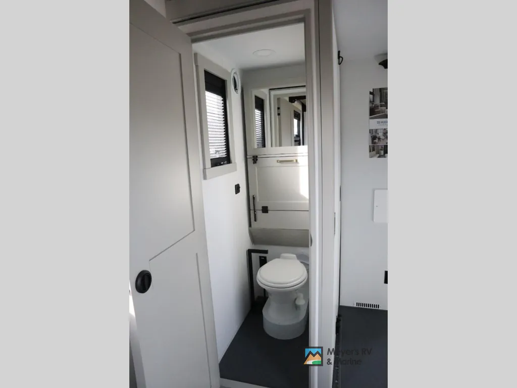2026 Brinkley Model G 4100, Photos photo 34