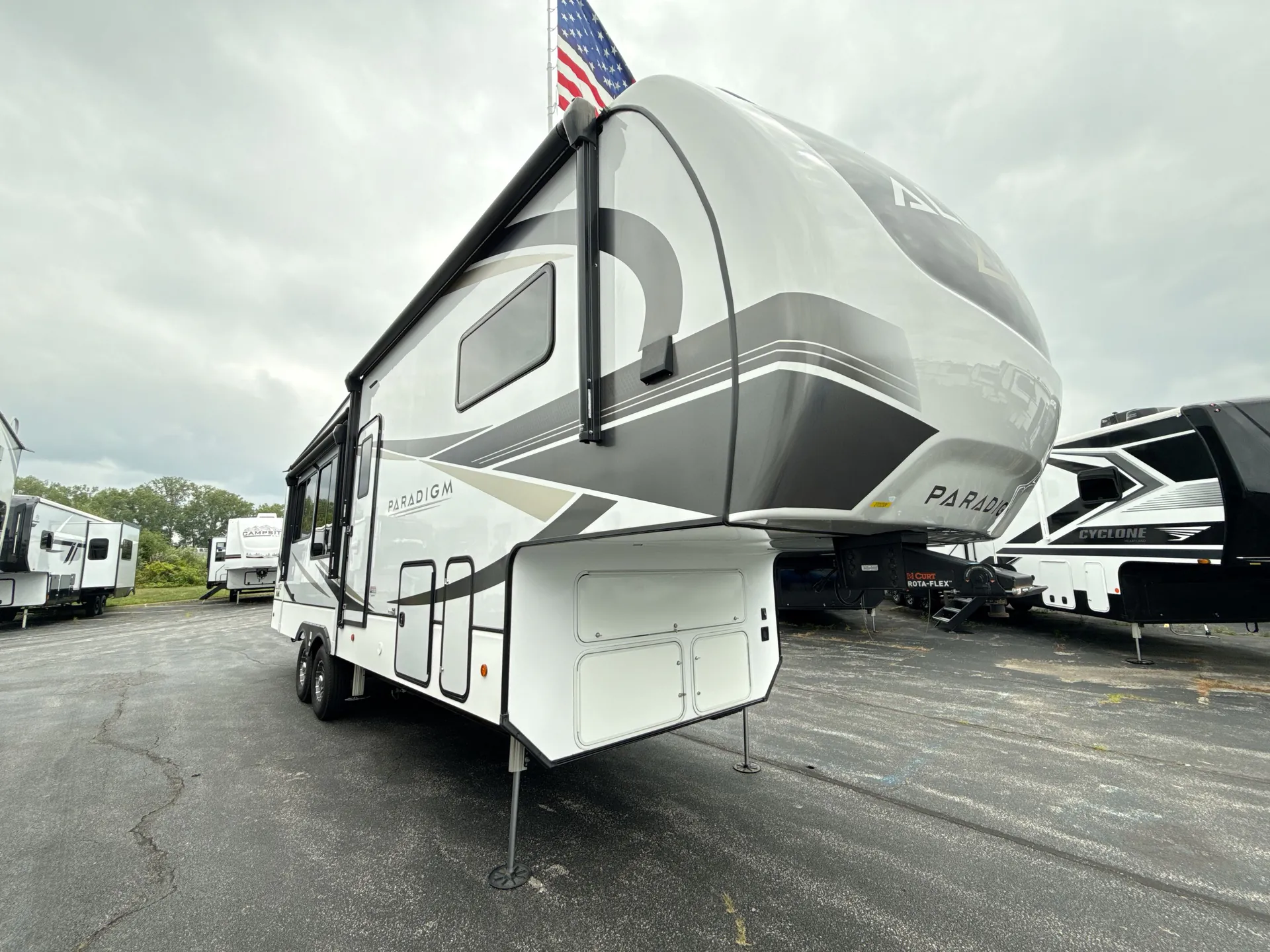2024 Alliance RV Paradigm 295MK dealer photo 1 from Camping World