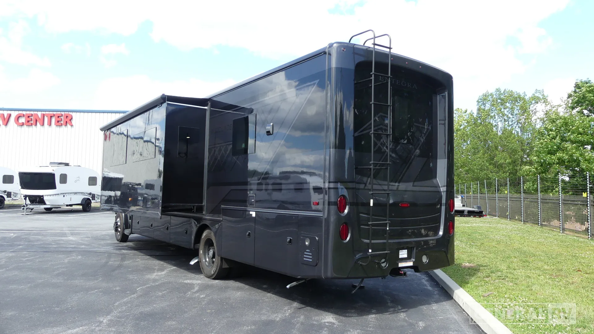 2027 Entegra Coach Accolade 37K - Photo 4