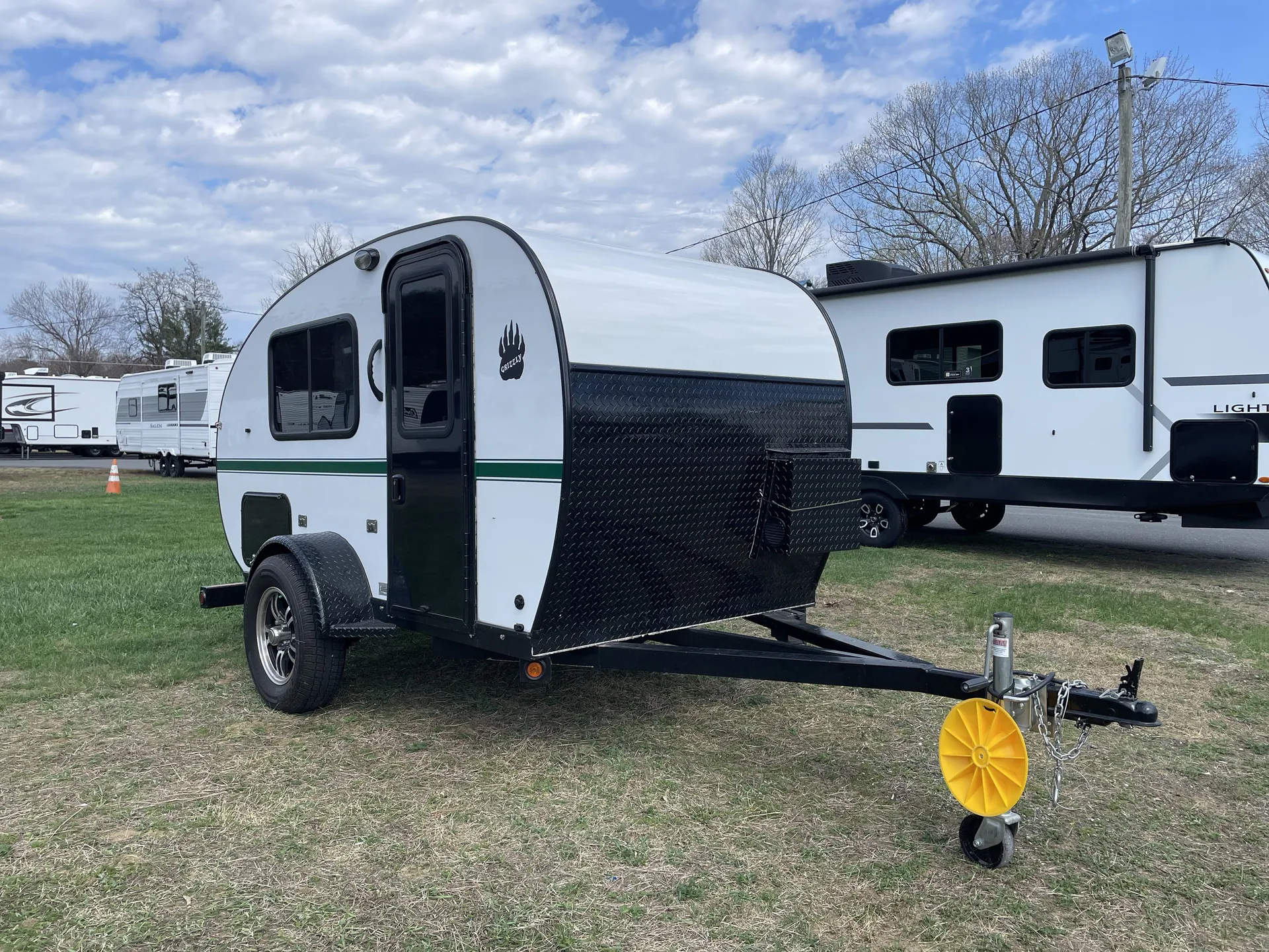 2019 Rustic Trail Grizzly 6010EK - Main photo