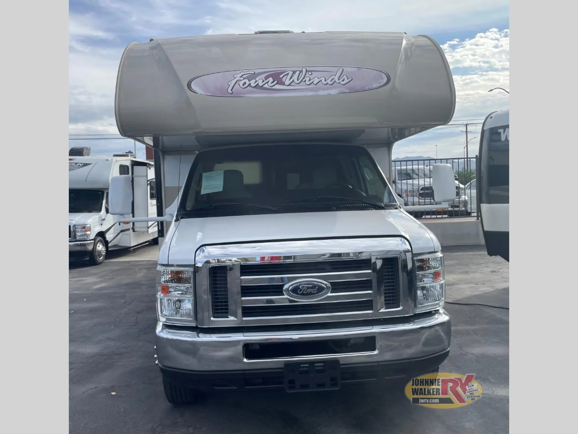 2018 Thor Motor Coach Four Winds 23U - Photo 4