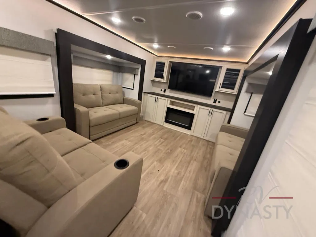 2027 Forest River Sabre 37FLH, Photos photo 77