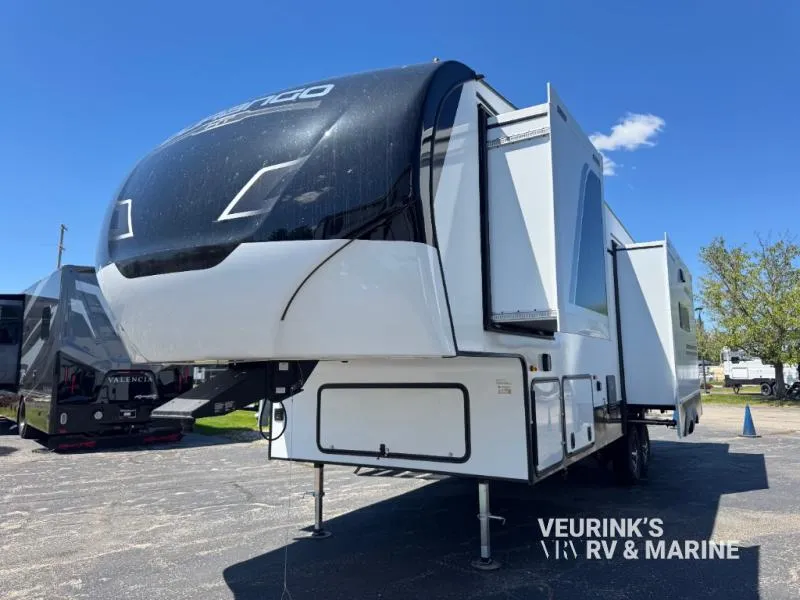 2026 KZ Durango Half-Ton D283RLT - Photo 3