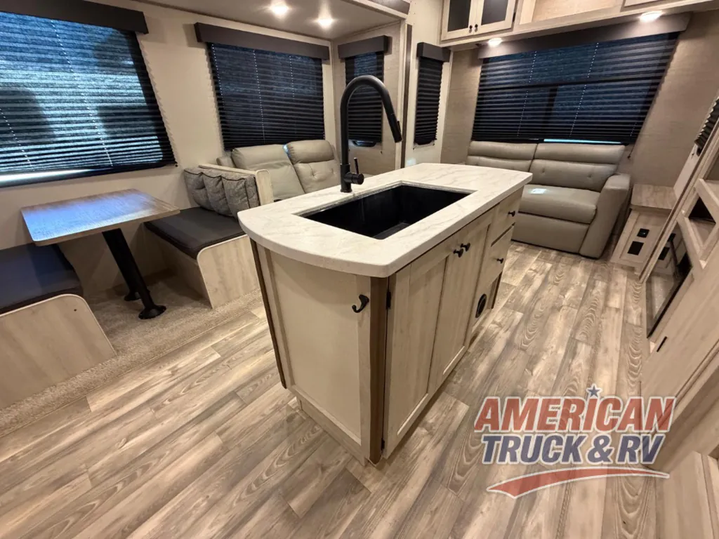 2023 Forest River Cardinal 36MB, Photos photo 33