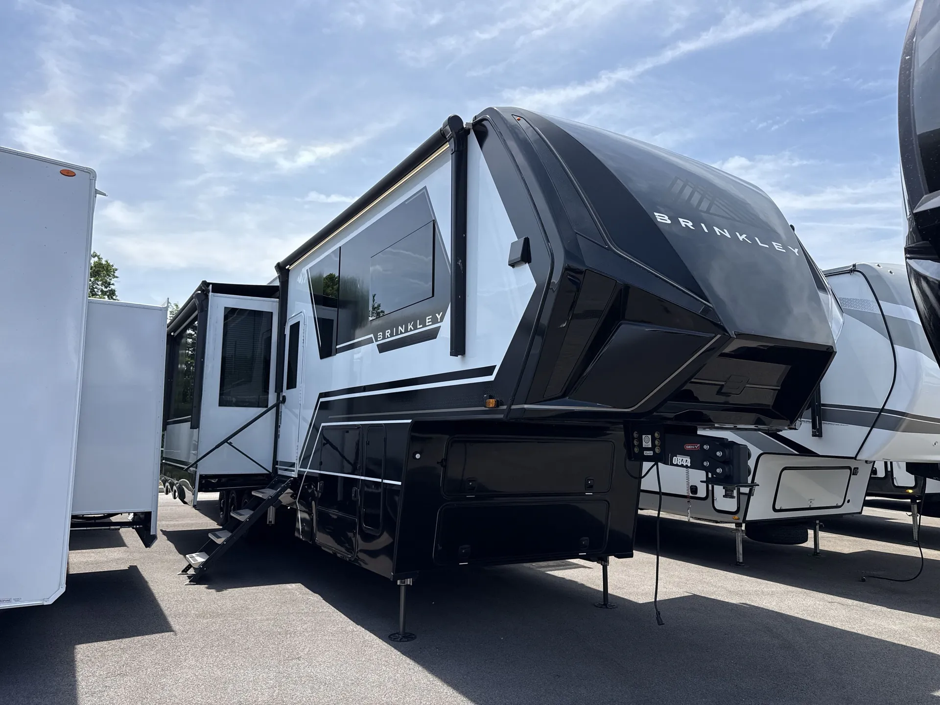 2024 Brinkley Model G 3950 - Photo 2