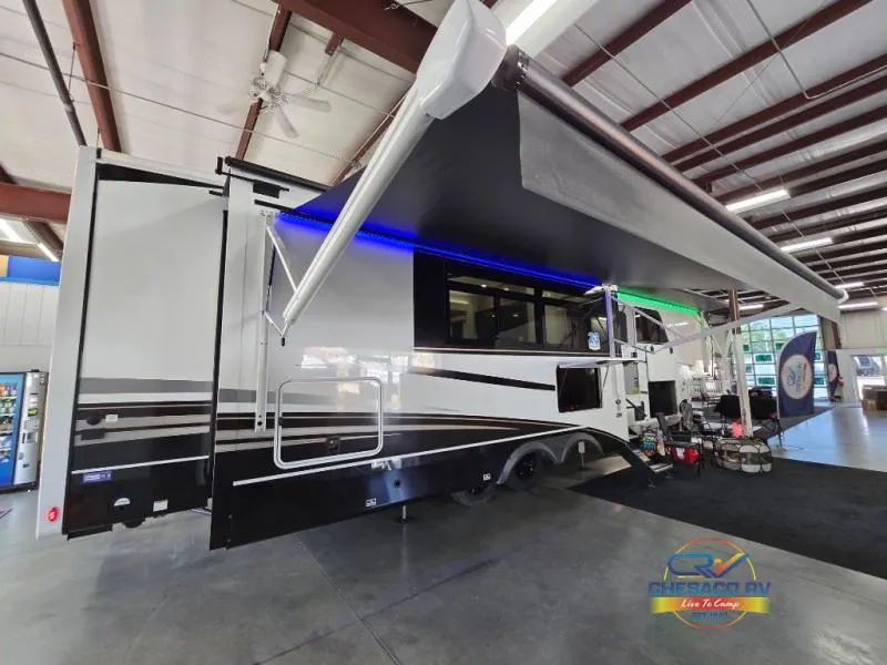 2026 Jayco Pinnacle 38FBRK - Photo 3