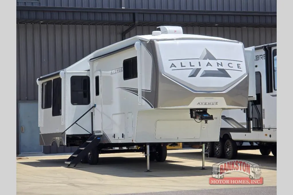 2026 Alliance RV Avenue 32RLS - Photo 2