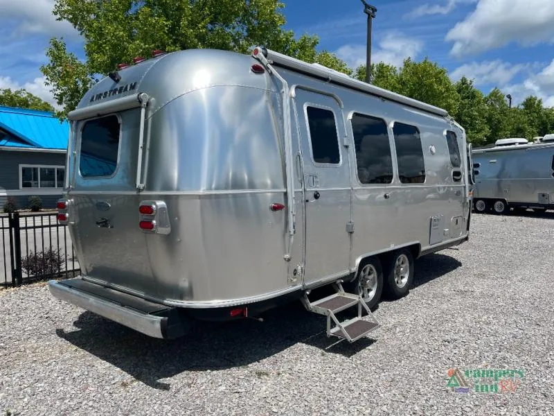 2019 Airstream Flying Cloud 23FB - Photo 3