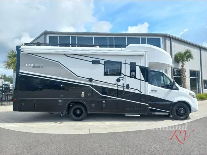 2026 Grand Design Lineage Series M 25FW - Photo 3