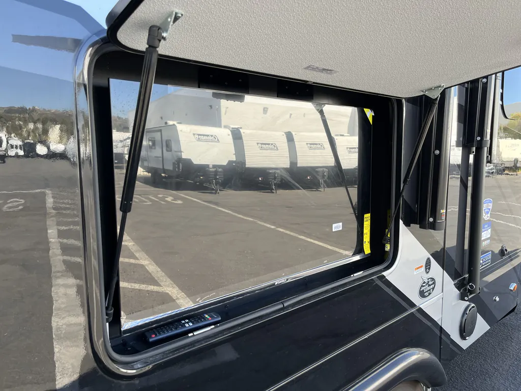 2027 Jayco Pinnacle 32RLTS, Photos photo 23