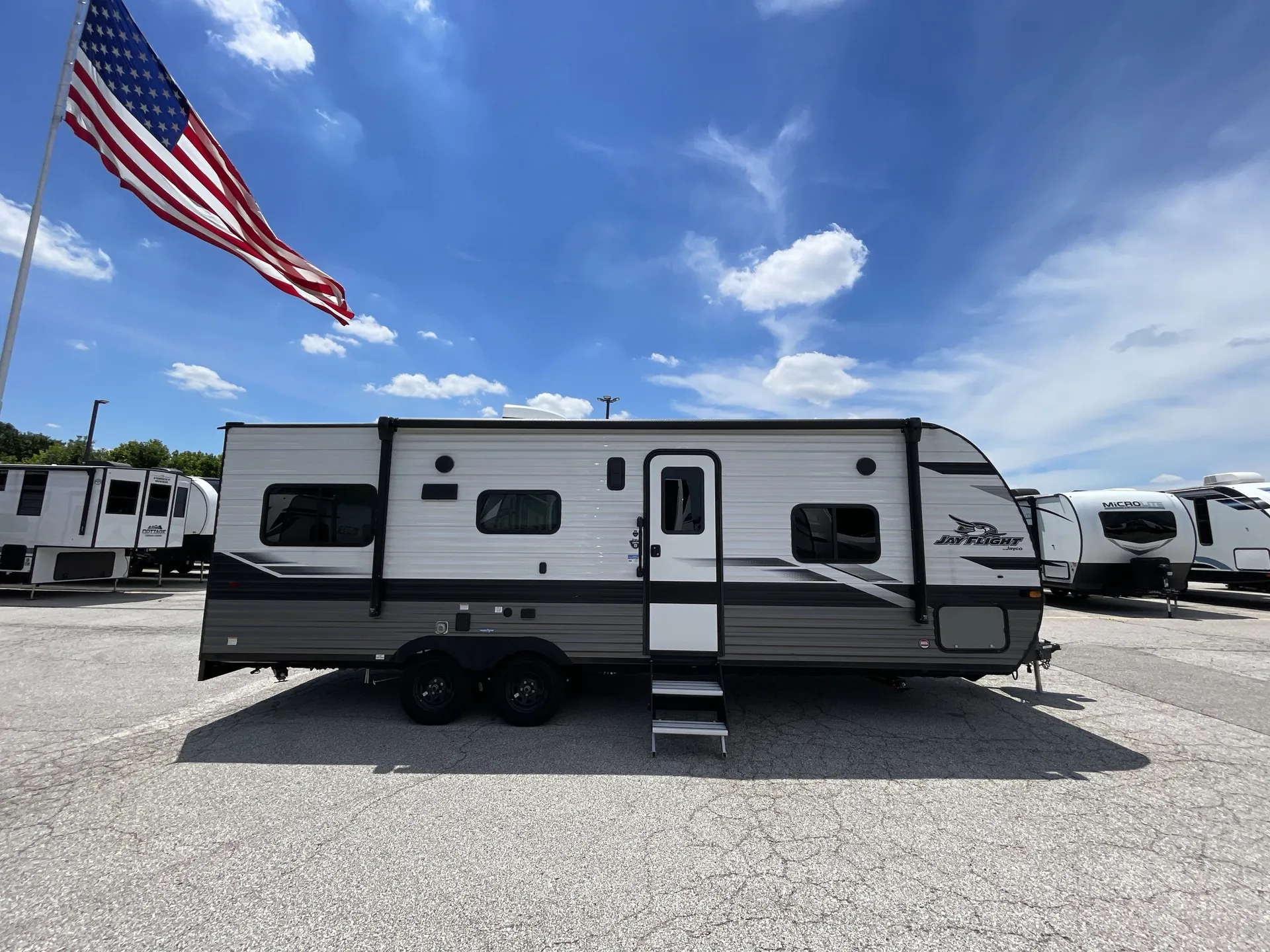 2024 Jayco Jay Flight 236THW dealer photo 5 from Camping World