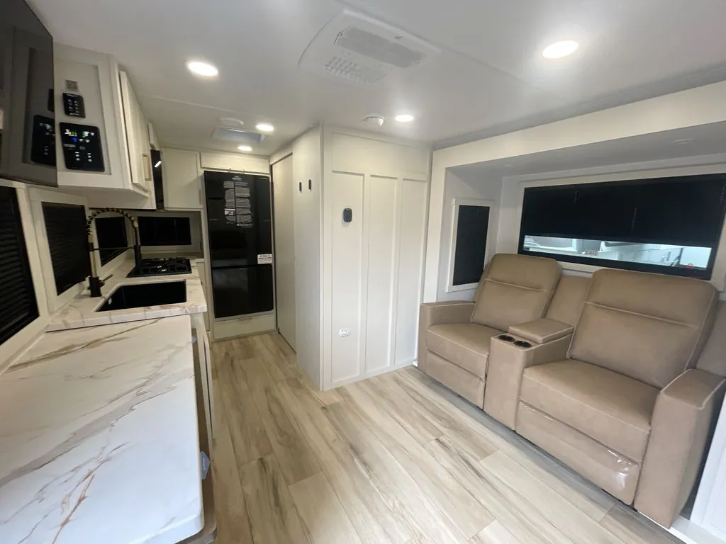2026 Brinkley Model Ix 20X, Photos photo 2