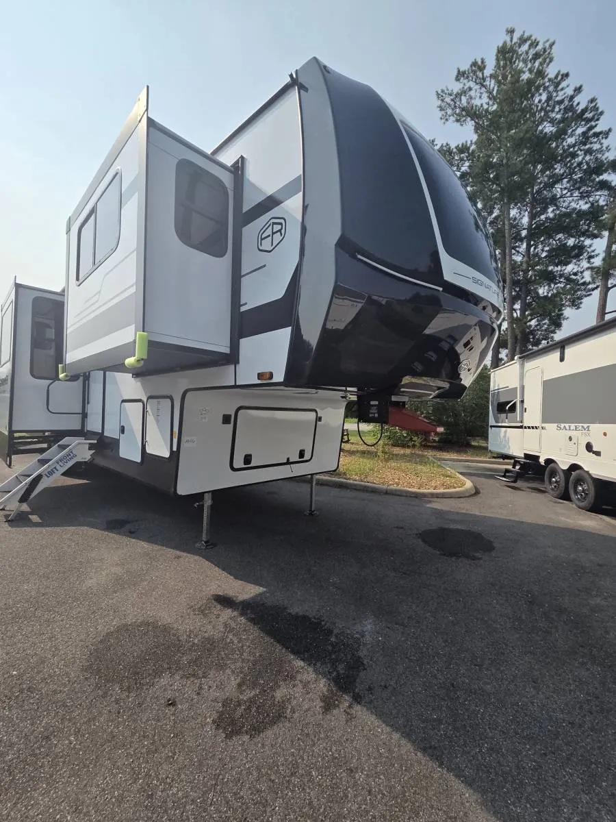 2027 Forest River Sandpiper 3990FL