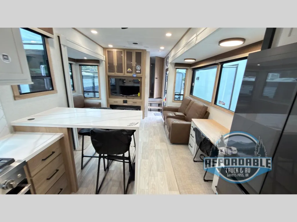2026 Forest River Sierra 3800RK, Photos photo 7