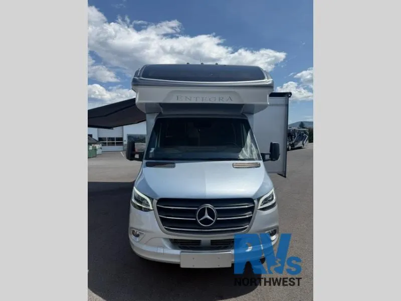 2023 Entegra Coach Qwest 24R - Photo 2