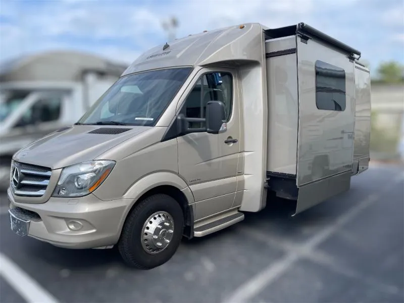 2014 Leisure Travel Vans Unity 24MB - Photo 3