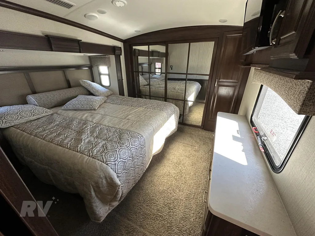 2017 Forest River Cardinal 3456RL, Photos photo 17