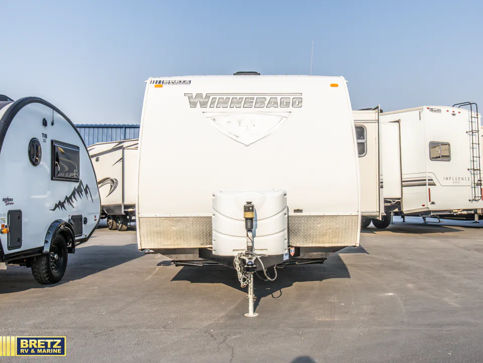 2016 Winnebago Minnie 2455BHS - Photo 3