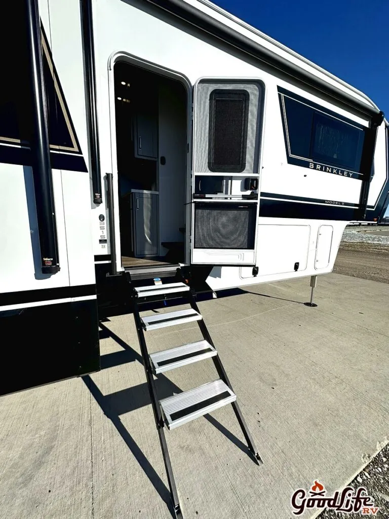 2026 Brinkley Model Z 3515, Photos photo 21
