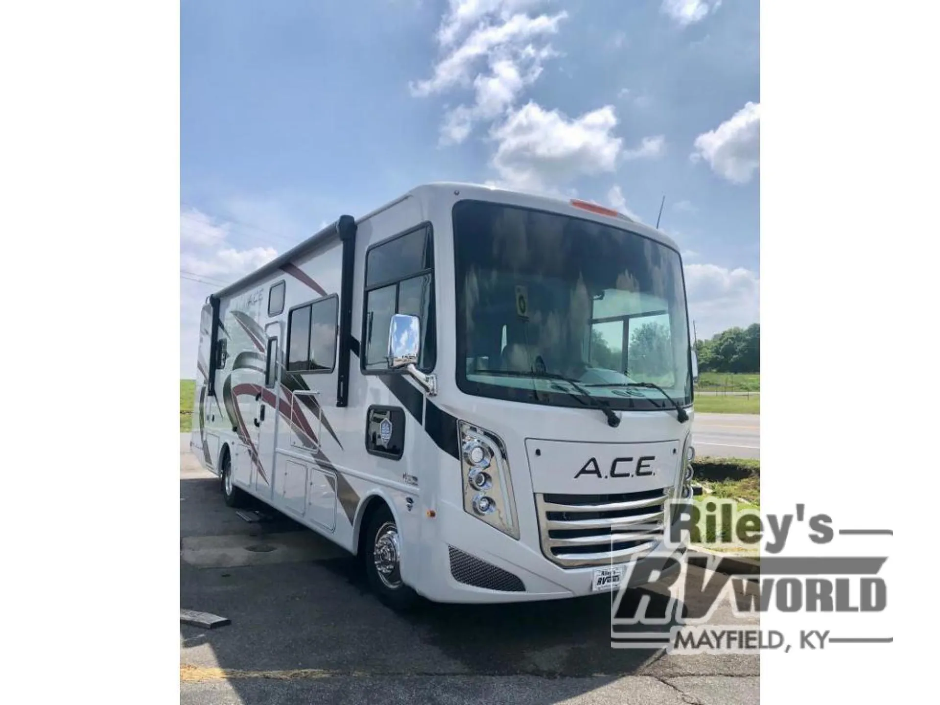 2023 Thor Motor Coach ACE 30C - Photo 2