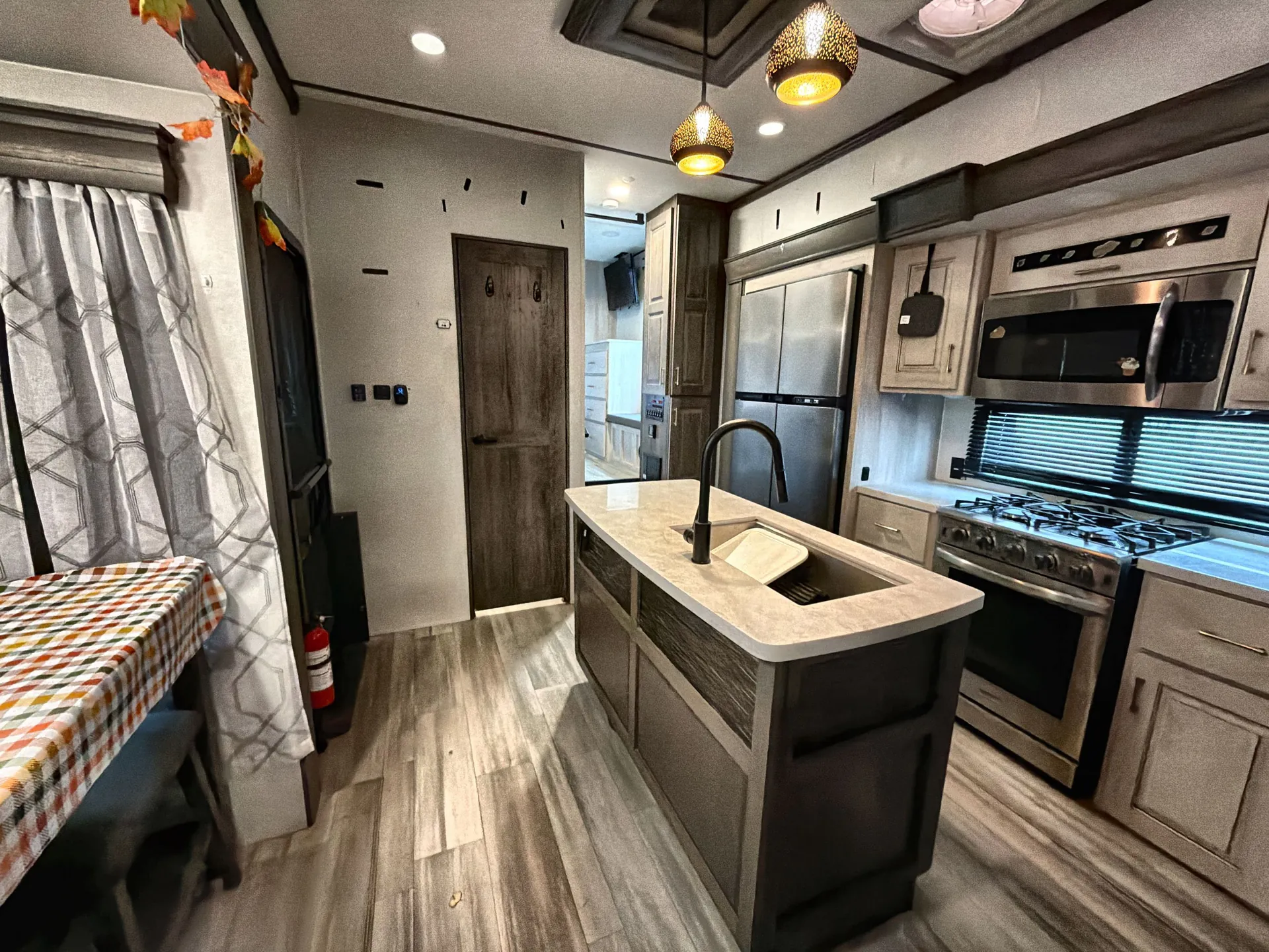 2022 Alliance RV Paradigm 385FL — living area main