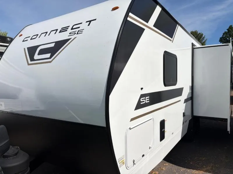 2027 KZ Connect SE 221RKSE - Photo 3