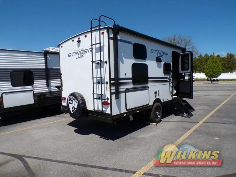 2026 Venture RV SportTrek Stinger Lite 161VUD - Photo 2