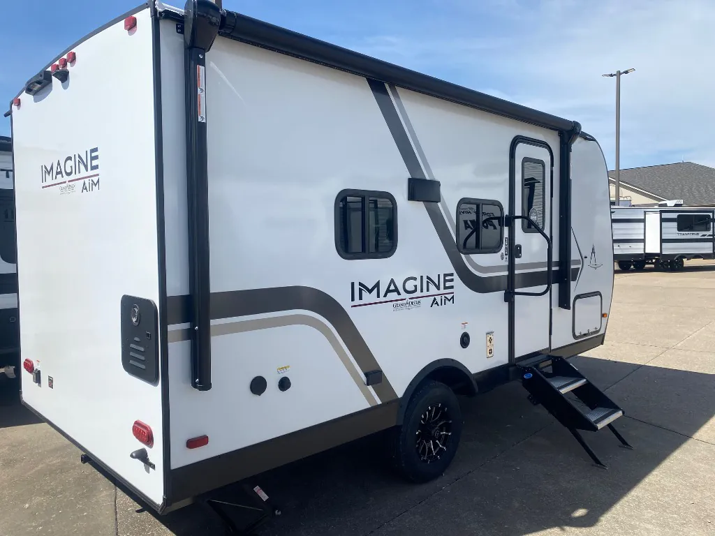 2026 Grand Design Imagine AIM 16MLA - Photo 3