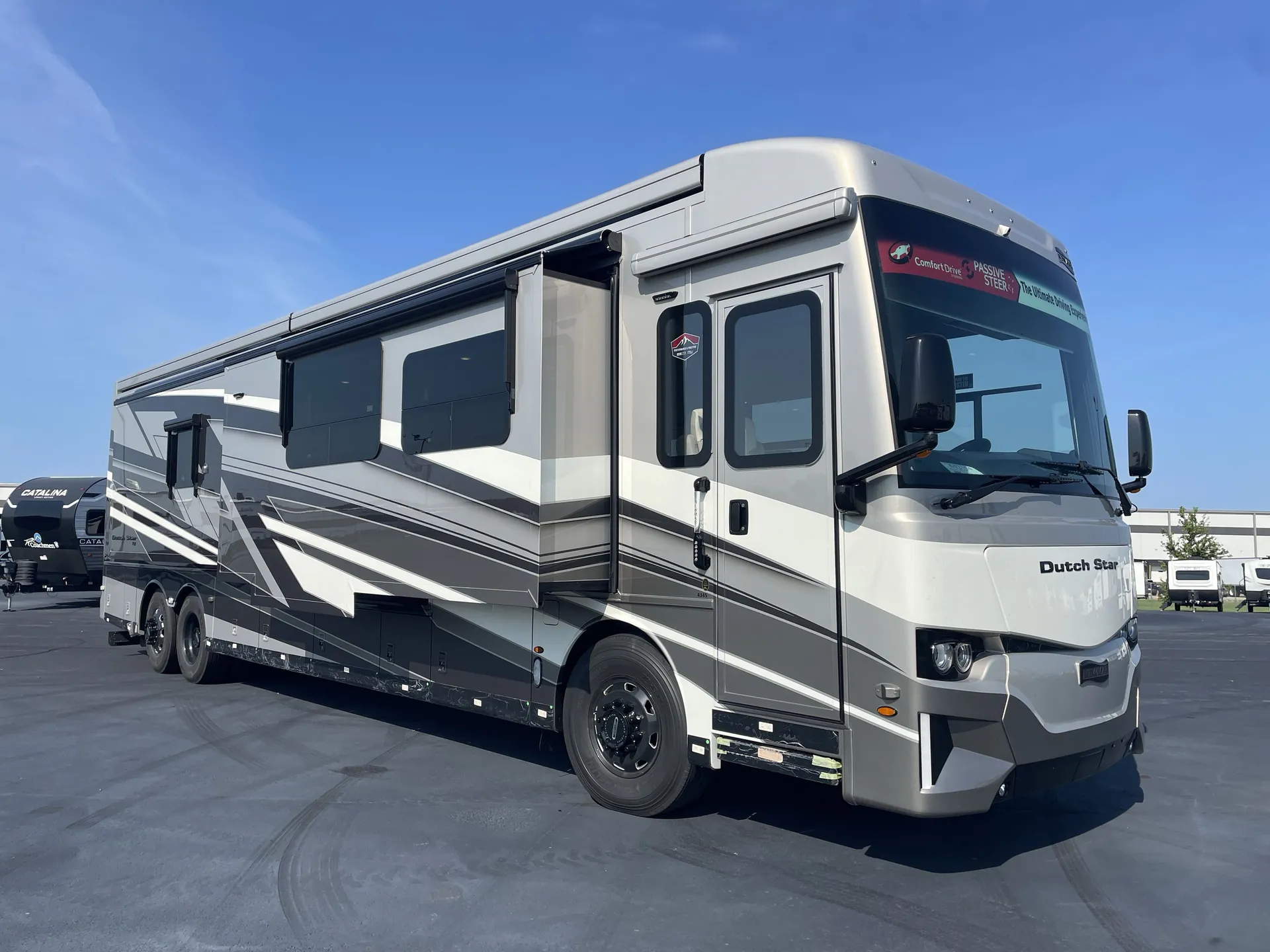 2027 Newmar Dutch Star 4345 - Photo 2
