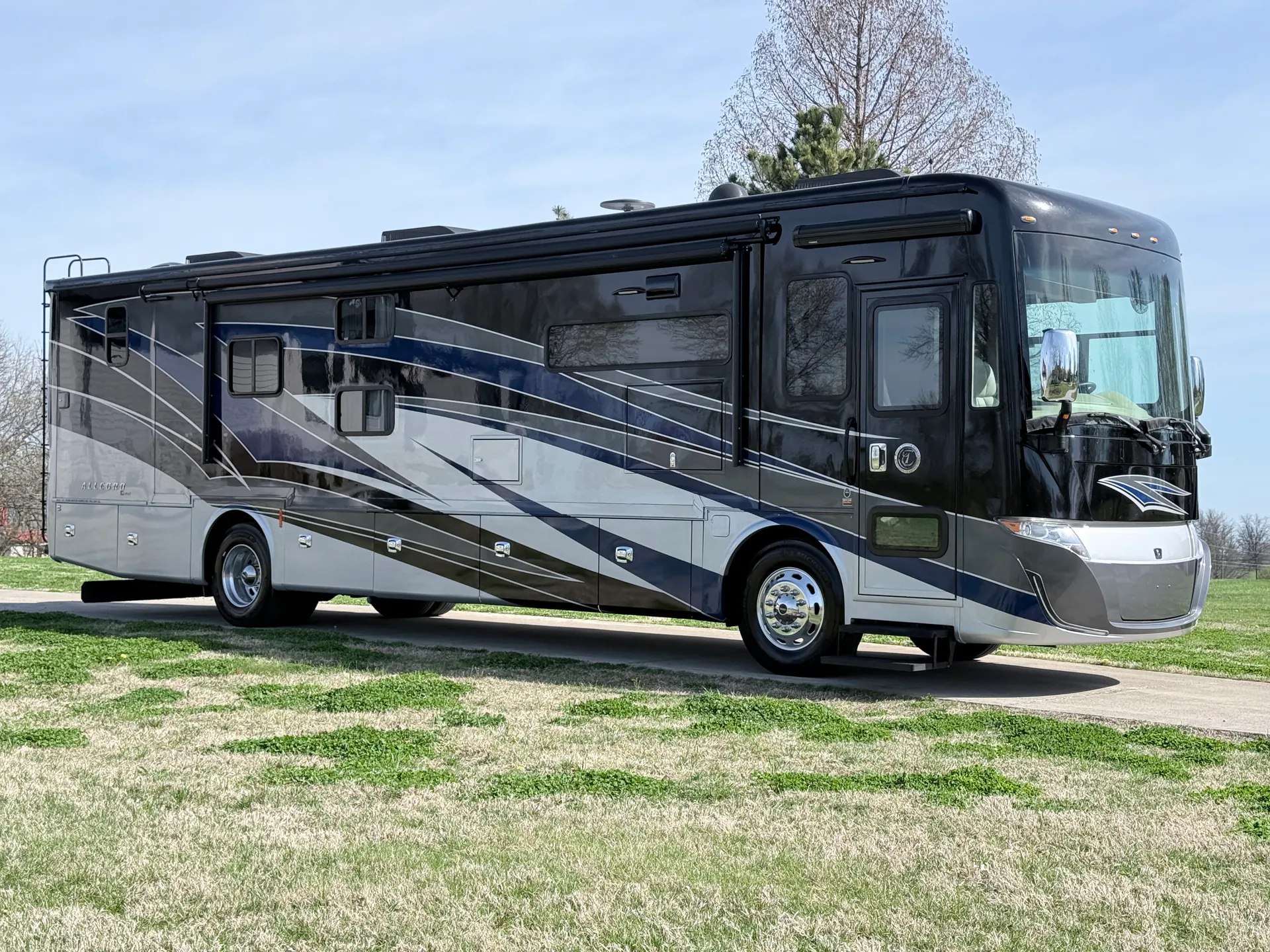 2020 Tiffin Allegro Red 38 KA - Photo 2