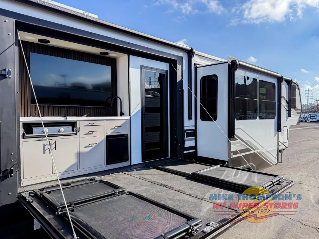 2026 Grand Design Momentum 399M, Photos photo 7