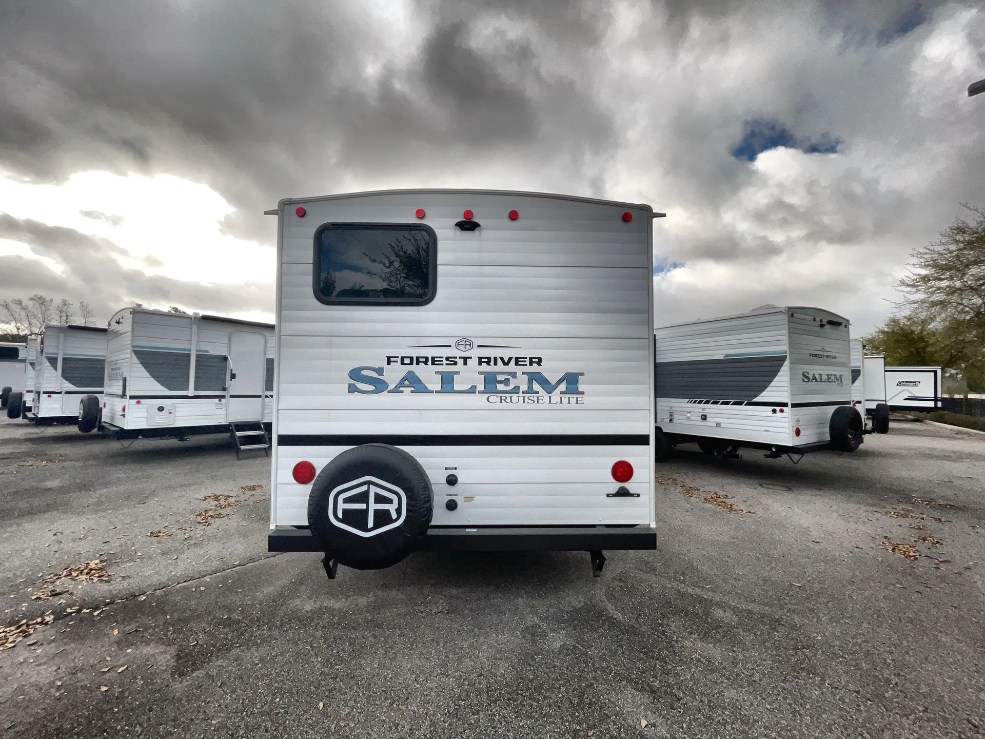 2026 Forest River Salem Cruise Lite 263BHXL — backside